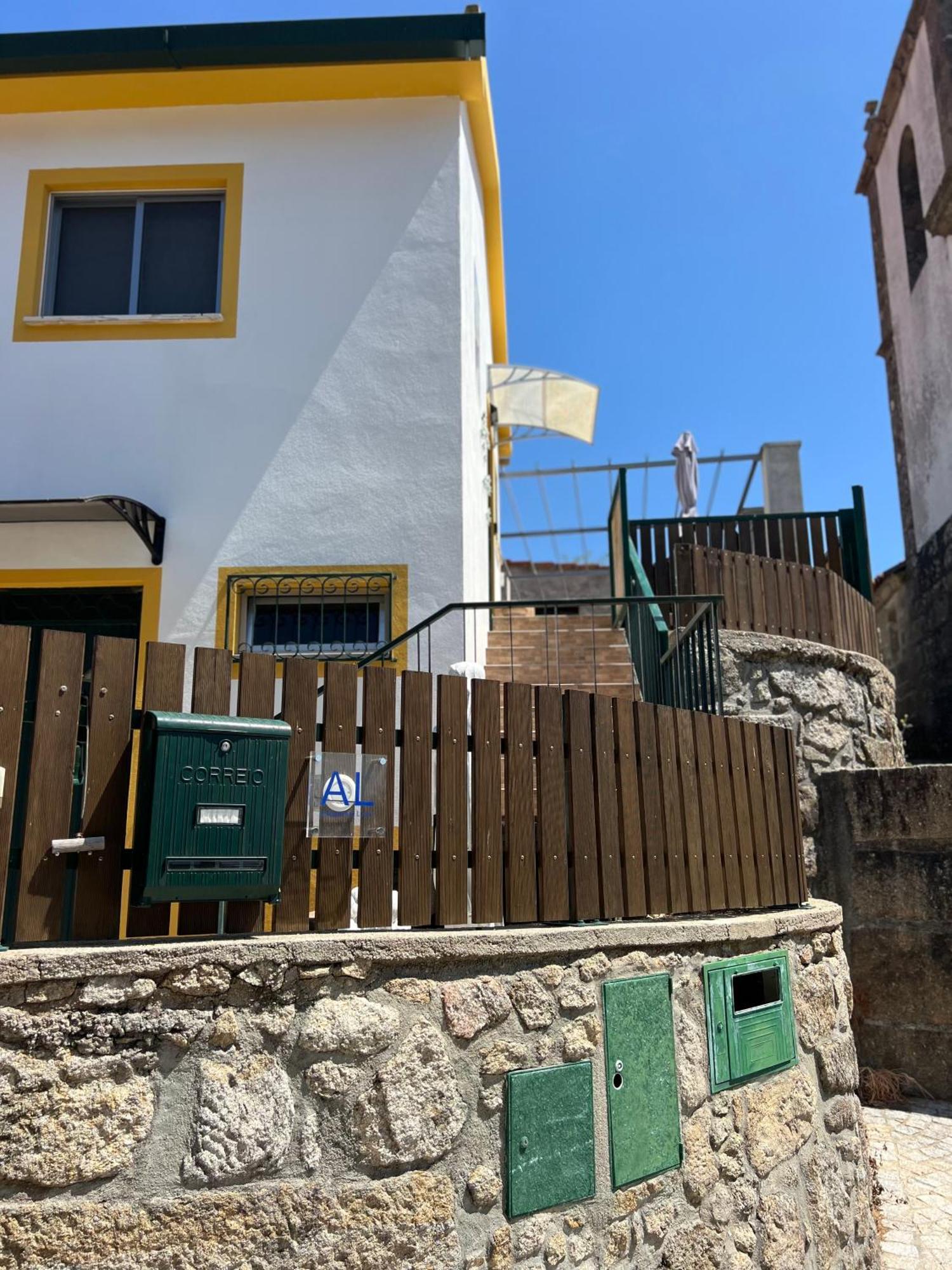 Casa Da Serra オリヴェイラ・デ・フラデス エクステリア 写真